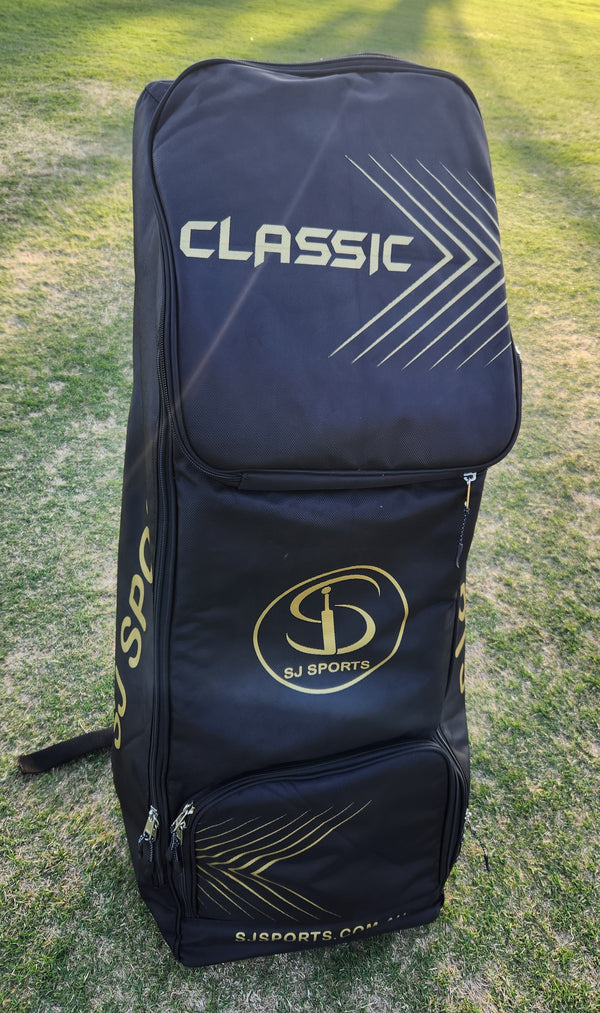 SJ  CLASSIC PLAYERS BLACK EDITION DUFFLE WITH WHEELS